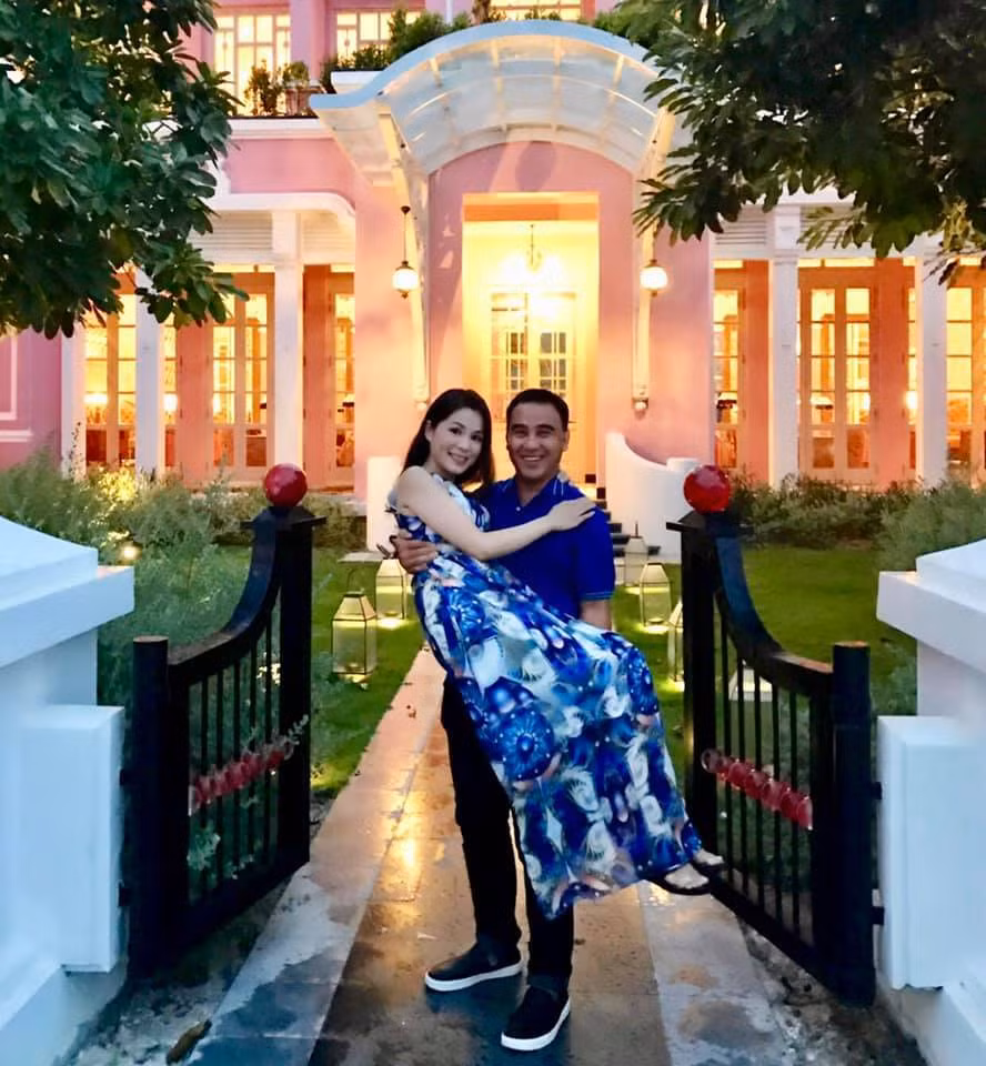 Chan dung nguoi phu nu lam thay doi cuoc doi MC Quyen Linh-Hinh-3