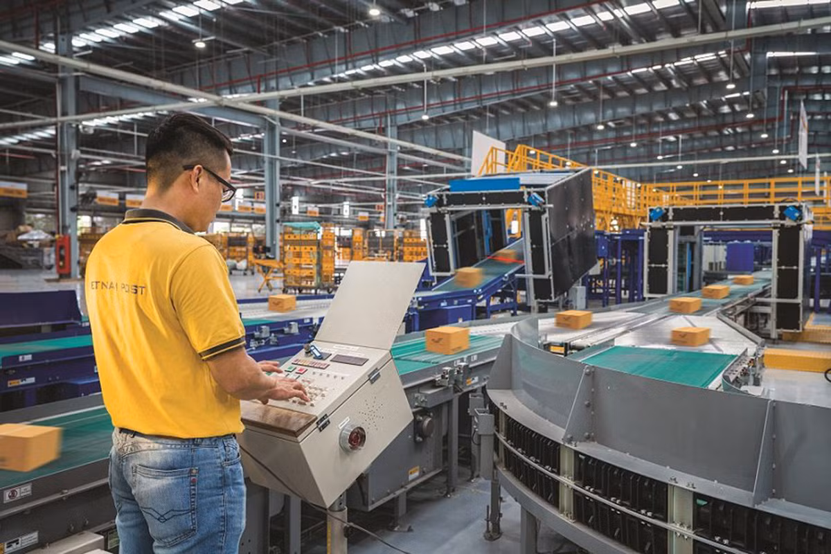 "Cháy" kho hàng trước mùa chốt đơn cuối năm "Cháy" kho hàng trước mùa chốt đơn cuối năm ảnh 1