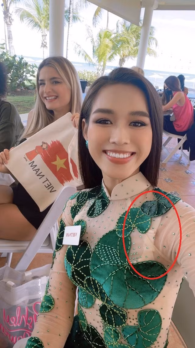 3 lỗi kém duyên khi diện áo dài mà sao Việt từng mắc - Hình 4 3 loi kem duyen khi dien ao dai ma sao Viet tung mac-Hinh-4