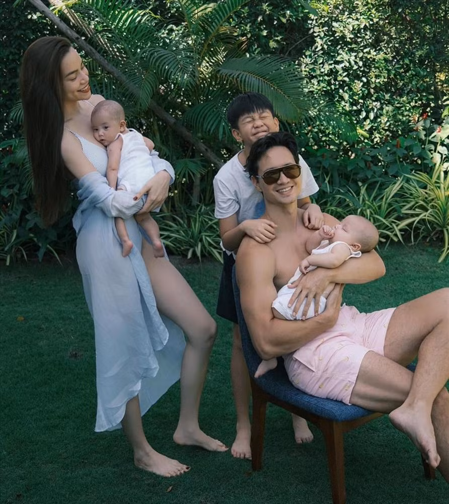 Ho Ngoc Ha khoe anh Kim Ly om con luc moi sinh-Hinh-13