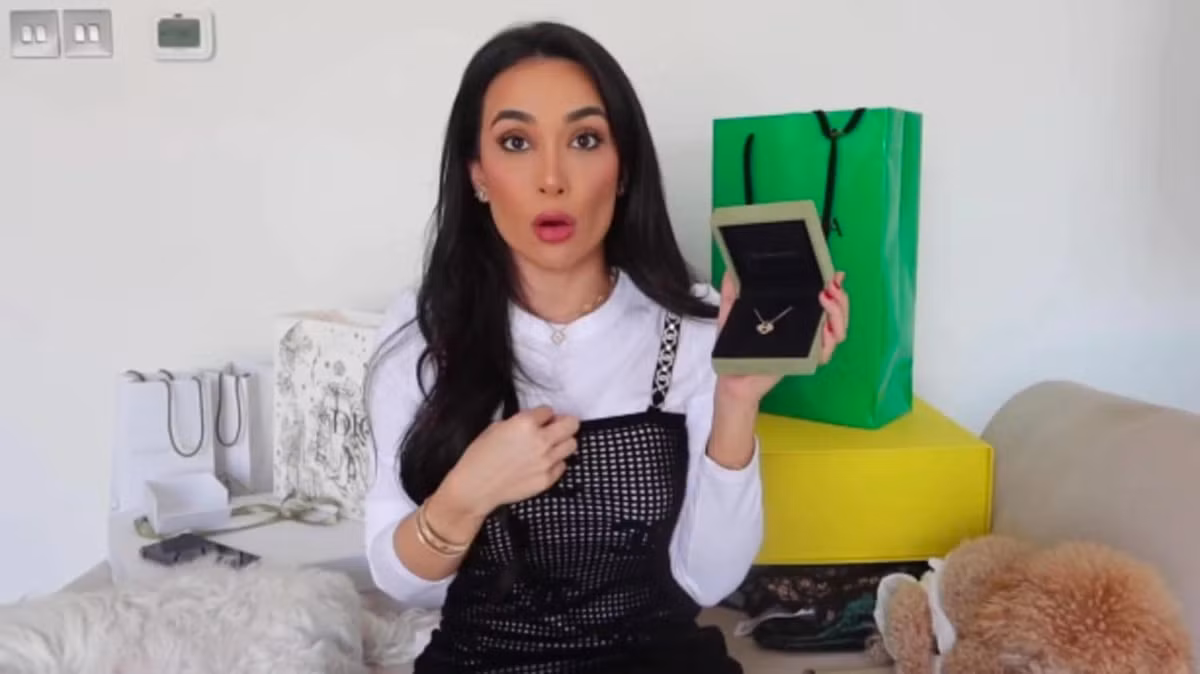 Mua túi 80 triệu chỉ để cho mè, choáng độ chơi của rich kid Mua tui 80 trieu chi de cho me, choang do choi cua rich kid