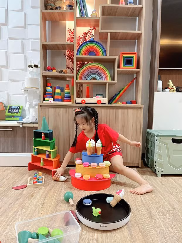 Diệp Lâm Anh hé lộ 1 góc nhà mới sau khi chia tay chồng Diep Lam Anh he lo 1 goc nha moi sau khi chia tay chong