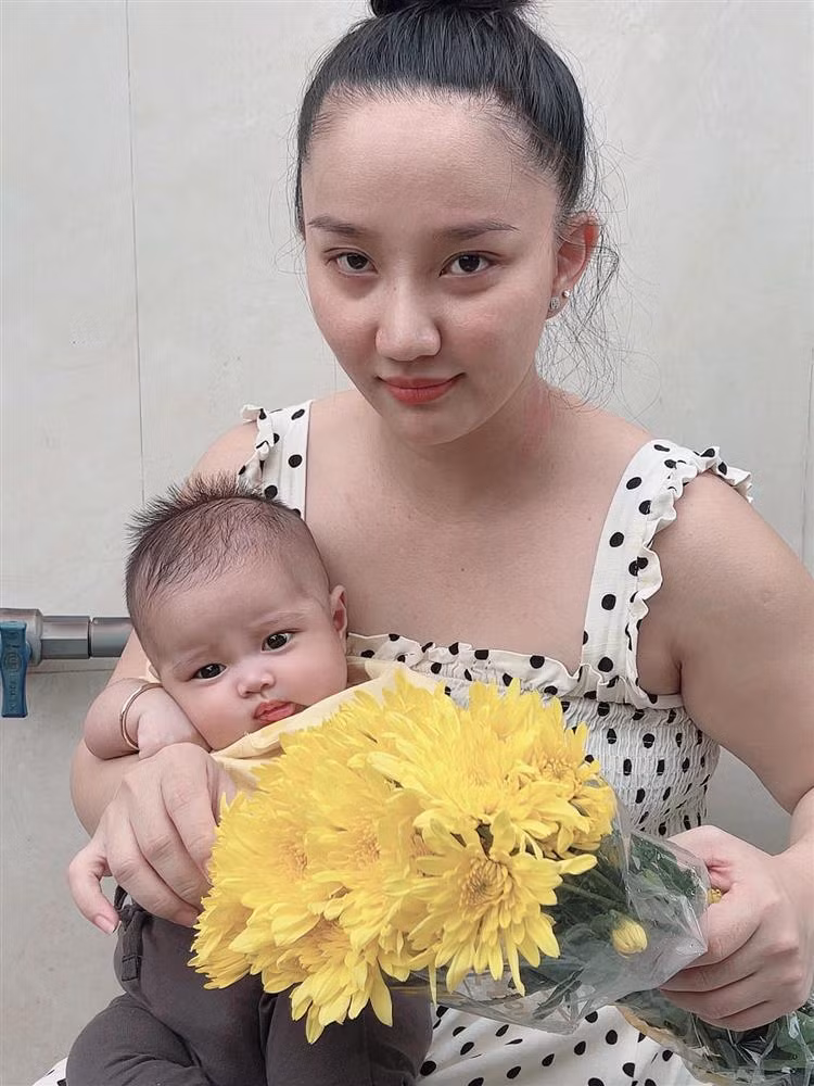 Lê Dương Bảo Lâm bùi ngùi cảnh mẹ vợ "1 nách 3 cháu" - Hình 10 Le Duong Bao Lam bui ngui canh me vo