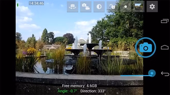  10. Open Camera: Có đầy đủ tính năng và được xây dựng trên mã nguồn mở. Tuy được trang bị một loạt các tính năng đắt giá như chống rung tự động, thiết lập chế độ chụp tay, điều khiển bằng giọng nói nhưng ứng dụng này hoàn toàn miễn phí, thậm chí không có quảng cáo đi kèm.
