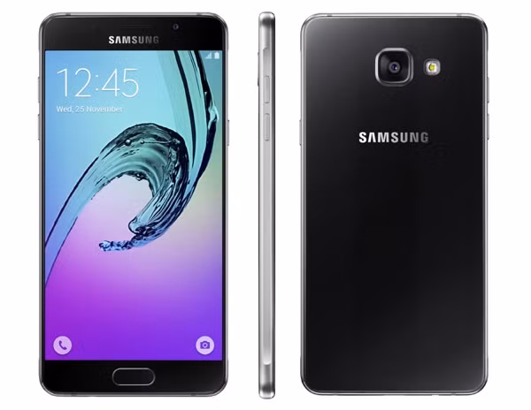  Samsung Galaxy A5 2016 (Giá tham khảo: 7.990.000 đồng. Giá cũ: 8.990.000 đồng). Galaxy A5 2016 ghi điểm về thiết kế với khung viền kim loại nguyên khối kết hợp mặt lưng chế tạo từ kính cường lực. Vẻ ngoài của A5 2016 có khá ưa nhìn với nhiều điểm tương đồng về chất liệu với những điện thoại cao cấp trước đó. Đây là một chiếc smartphone gọn gàng khi sở hữu màn hình AMOLED 5,2 inch Full HD. Samsung trang bị cho Galaxy A5 2016 con chip Exynos tám nhân và bộ nhớ RAM 2GB.