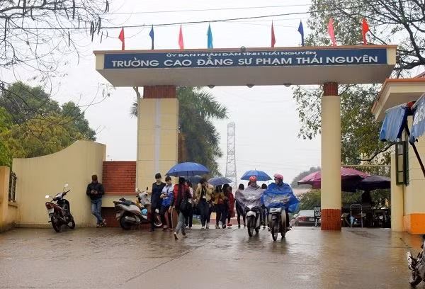 Truong Cao dang Su pham Thai Nguyen bi dot nhap, pha ket