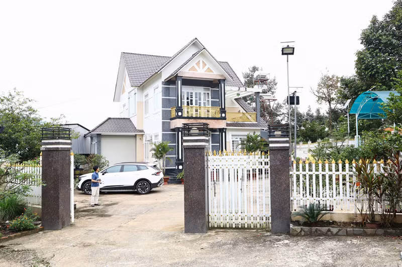 Kinh ngạc với những nông dân ở “xứ sầu” về mức độ giàu có - Hình 2 Kinh ngac voi nhung nong dan o “xu sau” ve muc do giau co-Hinh-2