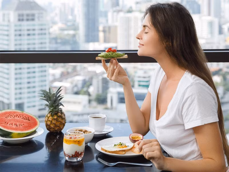 Thói quen ăn sáng kỳ lạ giúp kéo dài tuổi thọ Thoi quen an sang ky la giup keo dai tuoi tho