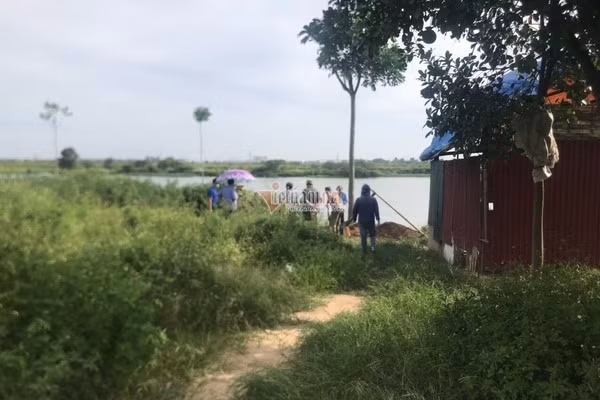 Sau đốt xác chủ nợ, vợ nghi phạm Cao Tài Năng vẫn tới trường dạy học - Hình 5 Sau dot xac chu no, vo nghi pham Cao Tai Nang van toi truong day hoc-Hinh-5