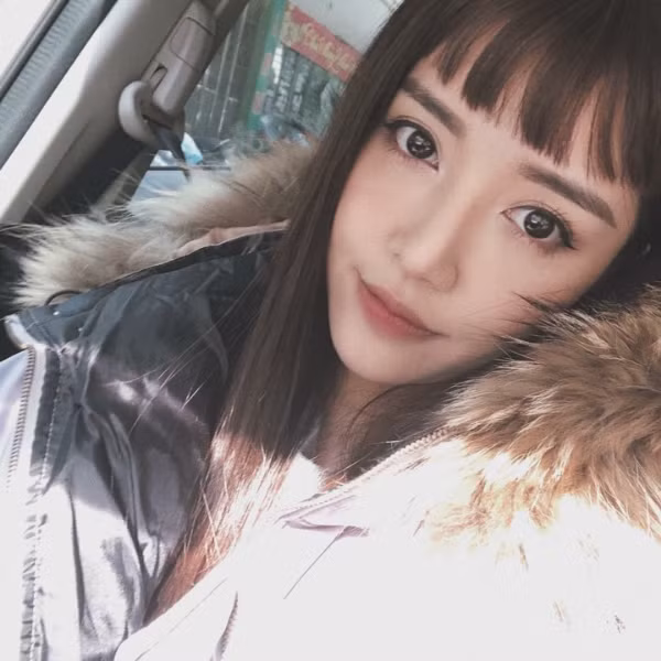Mỹ nhân Việt tự tin để mái ngố khó nhằn - Hình 8 My nhan Viet tu tin de mai ngo kho nhan-Hinh-8