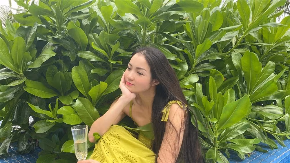 Cuu hot girl Thuy Top: Con gai dai gia pho co-Hinh-5