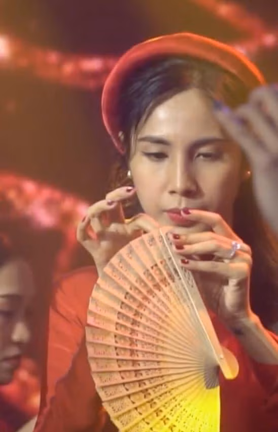Quản lí Hà Hồ tiết lộ câu nói của Thủy Tiên khi tái xuất Quan li Ha Ho tiet lo cau noi cua Thuy Tien khi tai xuat
