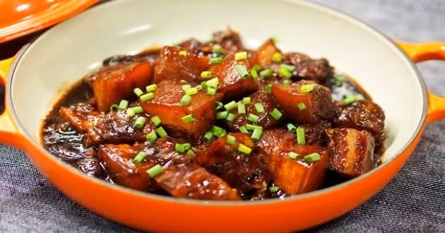 Đổ coca vào thịt kho, 30 phút sau cả nhà có mon ngon tuyệt hảo Do coca vao thit kho, 30 phut sau ca nha co mon ngon tuyet hao