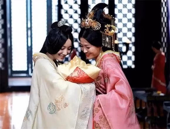 Thoi xua, the thiep than phan thap nhung lai co mot 'dac an'-Hinh-7