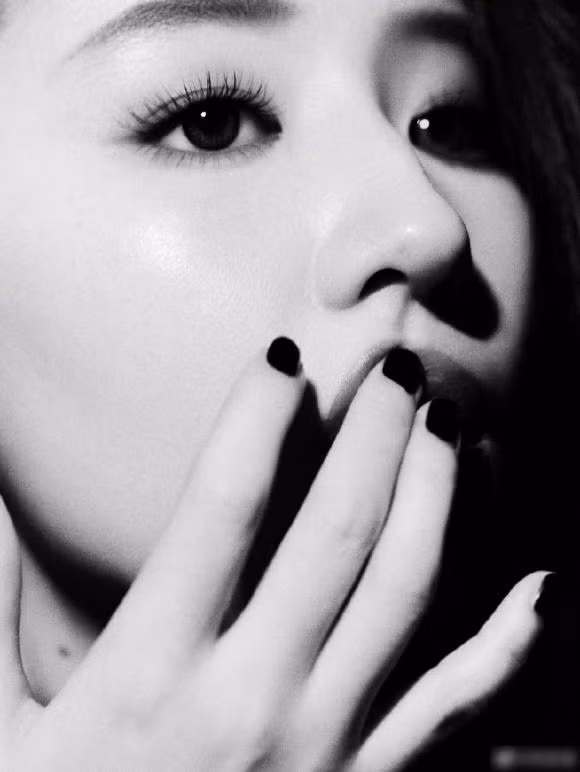 Luu Diec Phi khoe dang, lay lai duoc ve dep than tien-Hinh-5