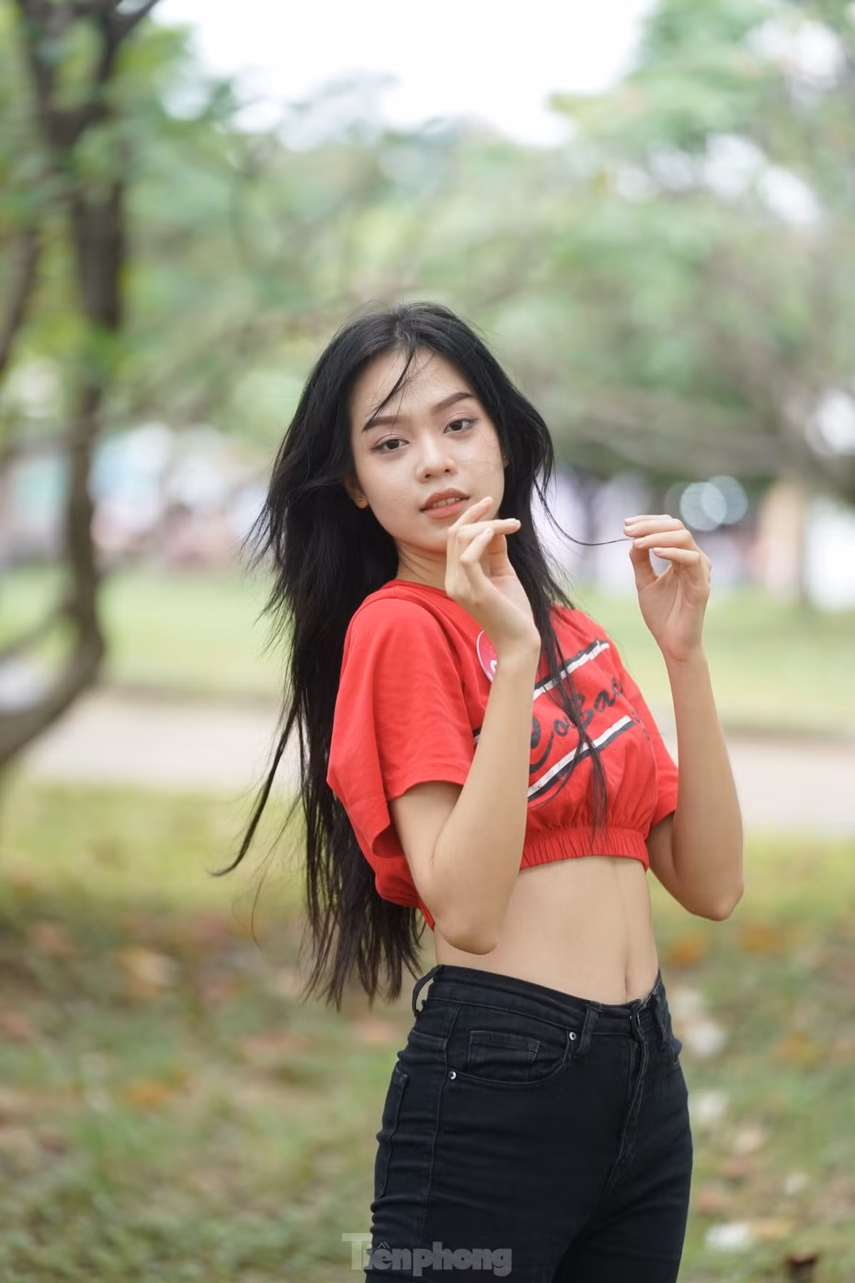 Vong eo thon cua Hoa hau Huynh Thi Thanh Thuy-Hinh-6
