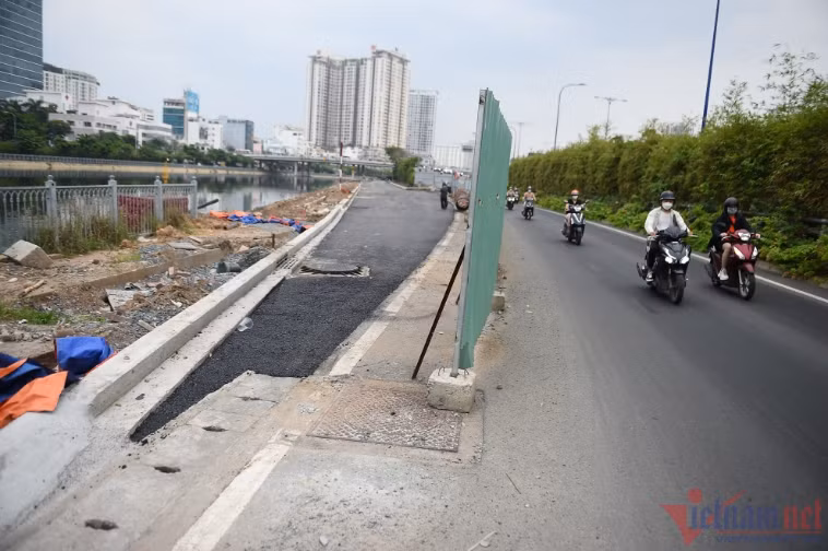 Đoạn đường được mở rộng sẽ hoàn thành trước 30/4