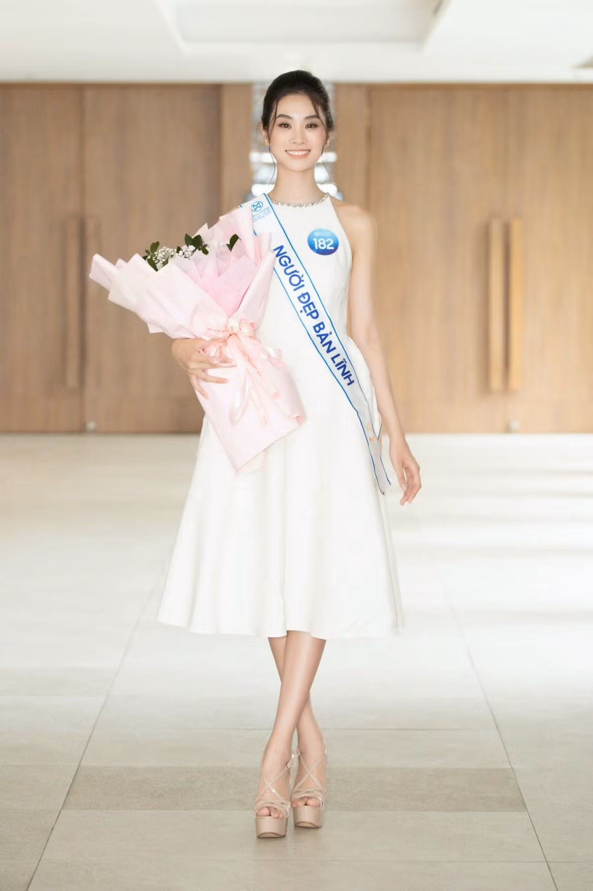 Nu sinh Ngoai giao Top 20 chung ket Miss World Vietnam 2022
