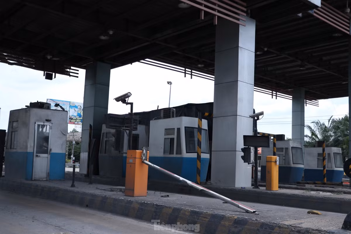 Do thời gian sử dụng đã trên 10 năm nên nhiều đoạn đã xuống cấp. Những năm qua, Cục quản lý Đường bộ 4 đã đầu tư hàng chục tỷ đồng để sửa chữa mặt đường, cầu cạn. Dự kiến năm nay sẽ đầu tư tiếp 55 tỷ đồng để sửa chữa các hạng mục bị hư hỏng. 