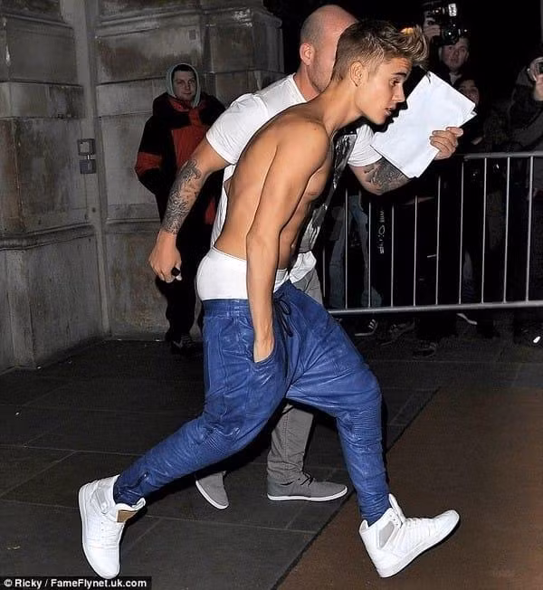 Phong cách này từng được Justin Bieber lăng xê từ lâu.
