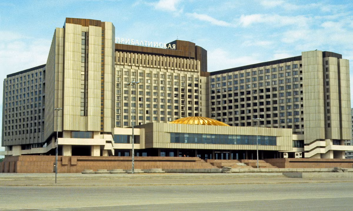 Khách sạn Pribaltiyskaya ở Leningrad.