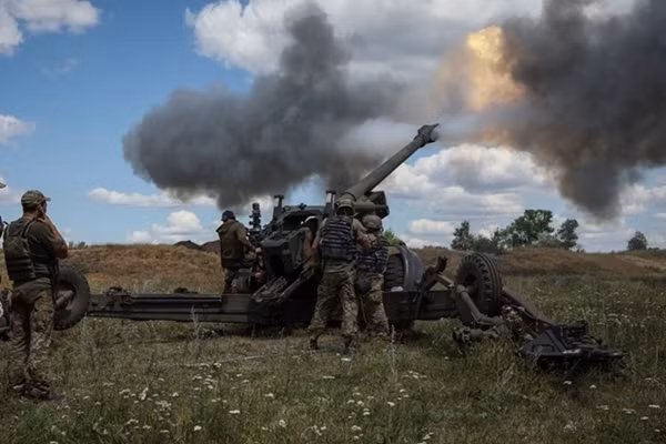 Ukraine to Nga phao kich Vung Kherson 42 lan khien 11 nguoi thuong vong
