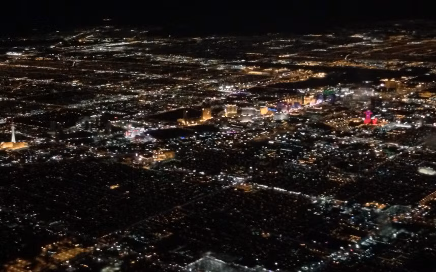 Thiên đường giải trí Las Vegas rực rỡ về đêm.