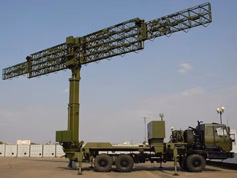 Hệ thống anten đài radar cảnh giới tầm xa Vostok E.