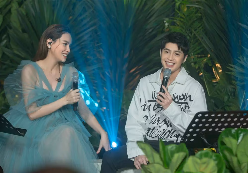 Ngoại hình Hồ Ngọc Hà - Noo Phước Thịnh thay đổi sau 8 năm - Hình 16 Ngoai hinh Ho Ngoc Ha - Noo Phuoc Thinh thay doi sau 8 nam-Hinh-16