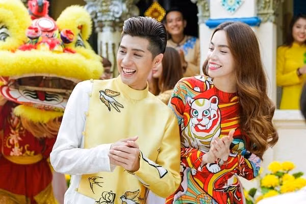 Ngoại hình Hồ Ngọc Hà - Noo Phước Thịnh thay đổi sau 8 năm - Hình 10 Ngoai hinh Ho Ngoc Ha - Noo Phuoc Thinh thay doi sau 8 nam-Hinh-10