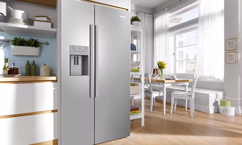 - Nên đặt vị trí tủ lạnh ở bên phải bếp hoặc phía bên trái bếp, điều đó sẽ giúp gia chủ có được cuộc sống thịnh, gia đình luôn vui vẻ và hòa thuận.