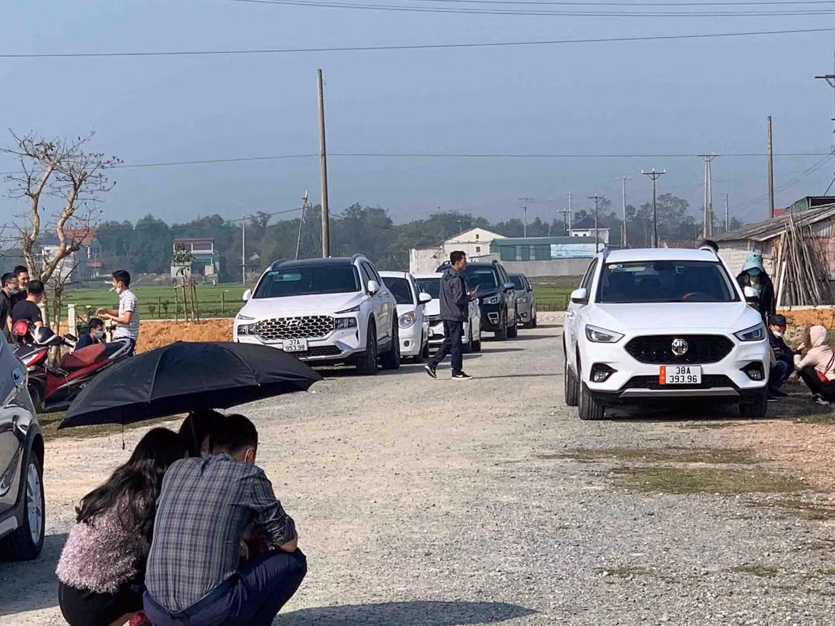 'Cò' đất khuấy động làng quê Hà Tĩnh, vài ngày lại 'bay sạch' ảnh 5