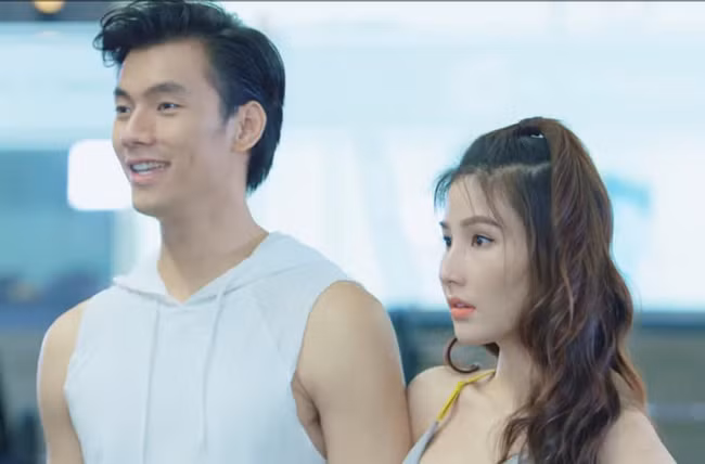 Nhan Phúc Vinh bị khui loạt ảnh vai kề vai Diễm My trong quá khứ - Hình 2 Nhan Phuc Vinh bi khui loat anh vai ke vai Diem My trong qua khu-Hinh-2