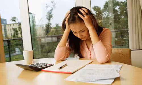 Cũng có thể nói, những người ít bị chịu áp lực trông sẽ trẻ hơn những người bị chịu nhiều áp lực đến 9 tuổi. Đây quả là cơn ác mộng về tuổi tác. Chính vì thế, bạn hãy luôn để tinh tần được thoải mái để trông trẻ hơn.