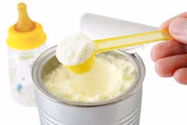 Hiện nay sản phẩm sữa non đã có rất nhiều trên thị trường, các mẹ nên chọn lựa loại sữa non có xuất xứ từ những nơi có thiên nhiên trong lành để đảm bảo sự thuần khiết của sữa.