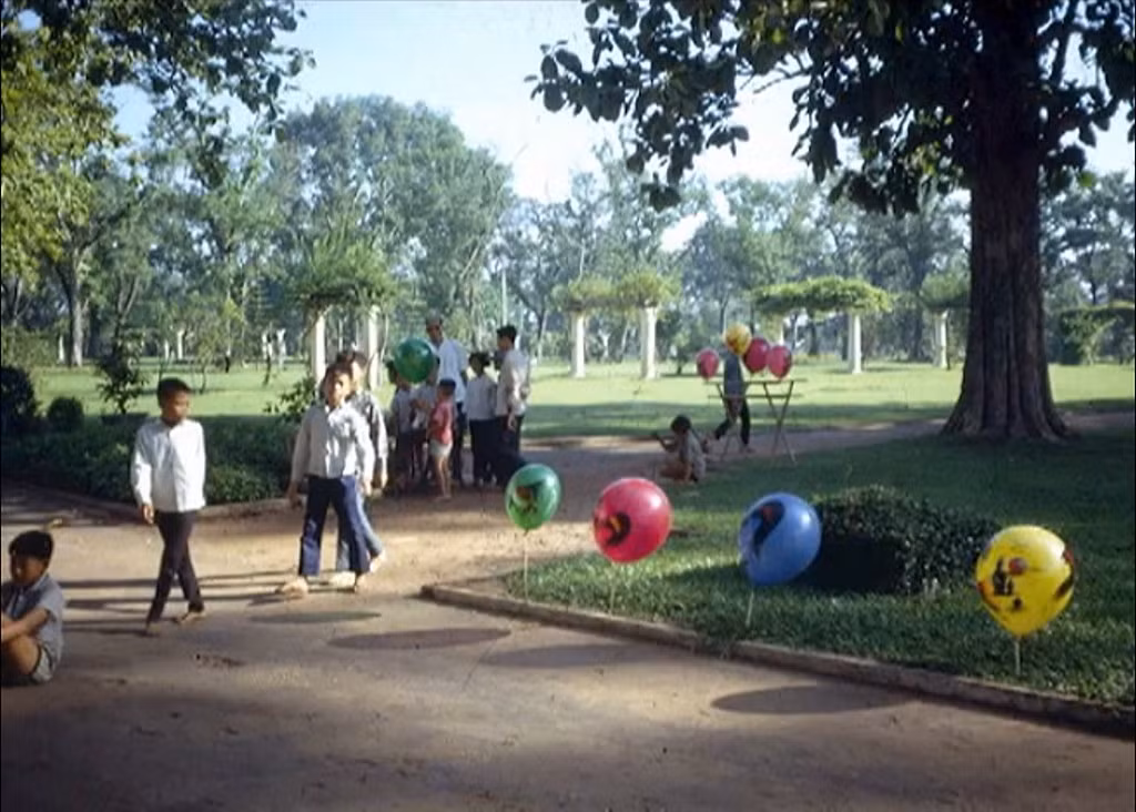 Một góc Thảo Cầm Viên Sài Gòn năm 1967-1968. Ảnh: H. Laggart's Flickr.