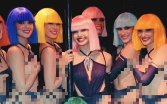 My nu Hoa ngu bi keu goi tay chay, phong sat vi Lisa (Blackpink)-Hinh-4