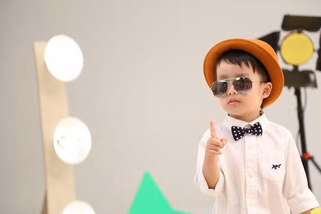 Trong khi đó, Coca nhà Ốc Thanh Vân ban đầu tỏ ra khá khó tính và lạnh lùng.