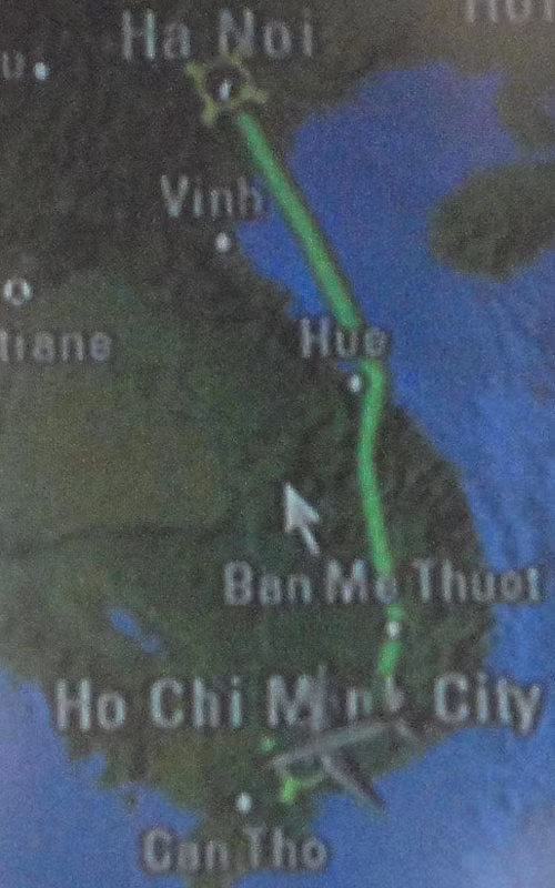 Ts Trần Đình Bá chụp trên màn hình A321 chuyến bay VN235 ngày 23/7/2014.