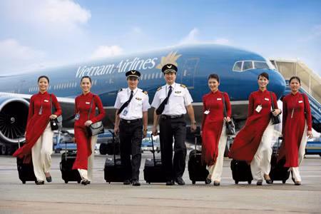 Vietnam Airlines sẽ thực hiện niêm yết cổ phiếu của Tổng công ty Hàng không Việt Nam – CTCP trên thị trường chứng khoán khi có đủ điều kiện.
