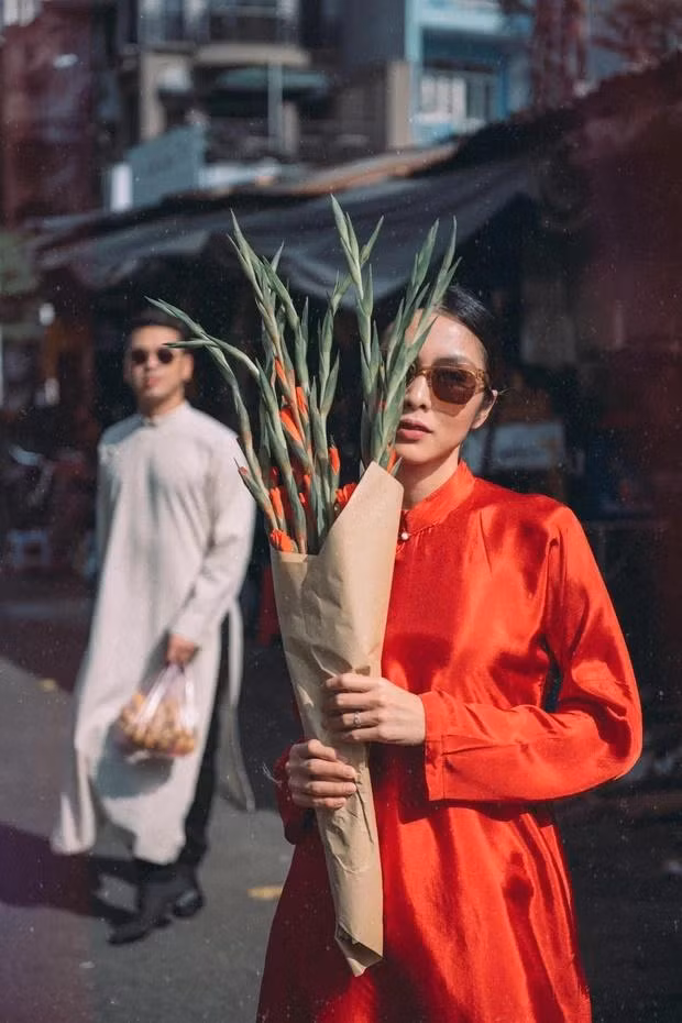 Ha Tang dien ao dai Tet, khi chat chuan dau hao mon-Hinh-4