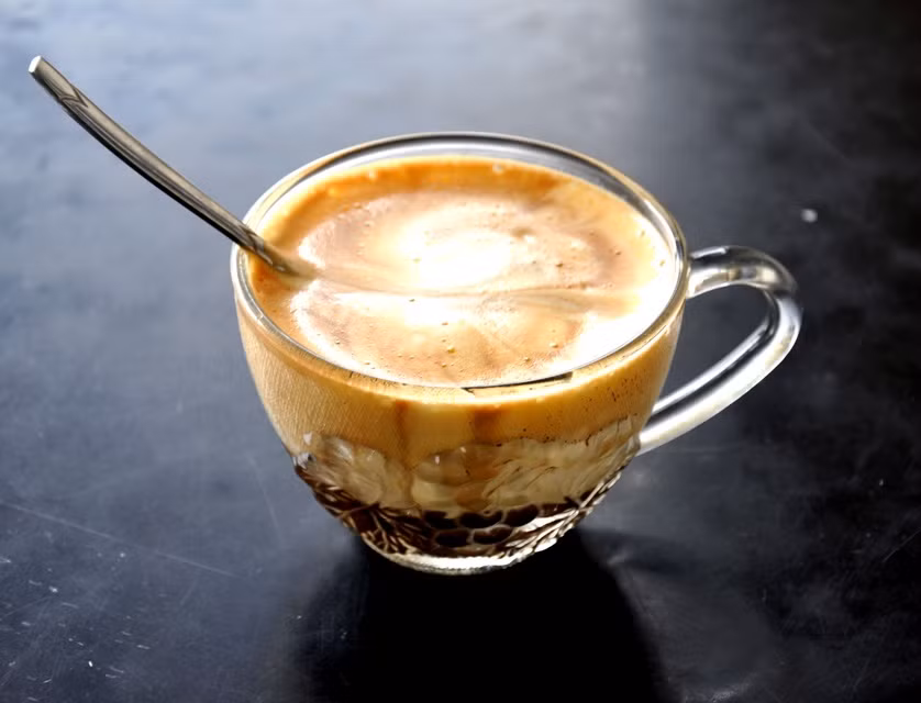 Cafe trứng ở Hà Nội được minh họa trên Thời báo phố Wall.