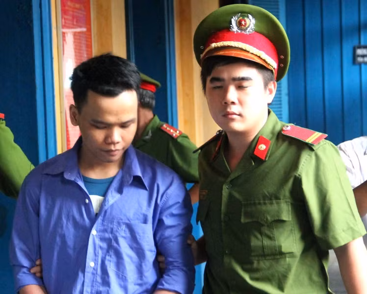 Cong an TP.HCM truy tim tu tu nhiem nCoV bo tron