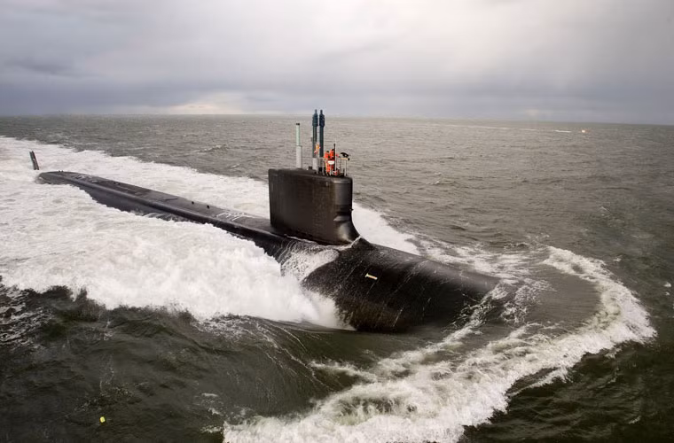 USS North Carolina (SSN-777) là chiếc thứ 4 thuộc lớp tàu ngầm hạt nhân tấn công thế hệ mới Virginia được thiết kế phát triển nhằm thay thế lớp tàu ngầm Los Angeles. Việc chế tạo lớp tàu này được thực hiện từ năm 2000 (đơn giá mỗi chiếc 2,7 tỷ USD), trong đó USS North Carolina được khởi đóng năm 2004, chính thức biên chế năm 2008.