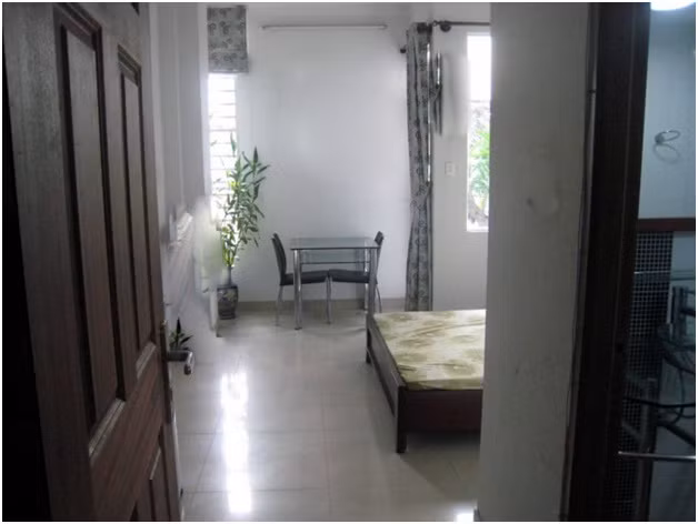 Vợ chồng trẻ bán nhà quê lên phố, trớ trêu "ở không được, về không xong" Vo chong tre ban nha que len pho, tro treu