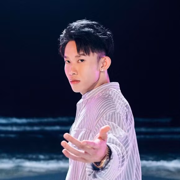 Kay Tran la ai ma co tam anh huong vuot mat qua Ho Ngoc Ha?-Hinh-2