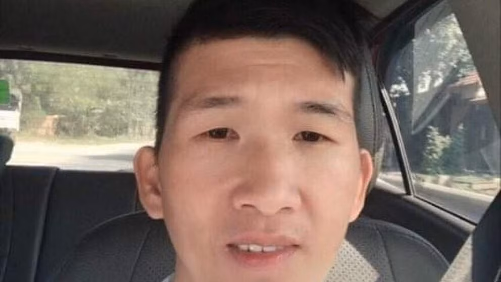 “Thay lang” dung clip nong tong tien nu benh nhan