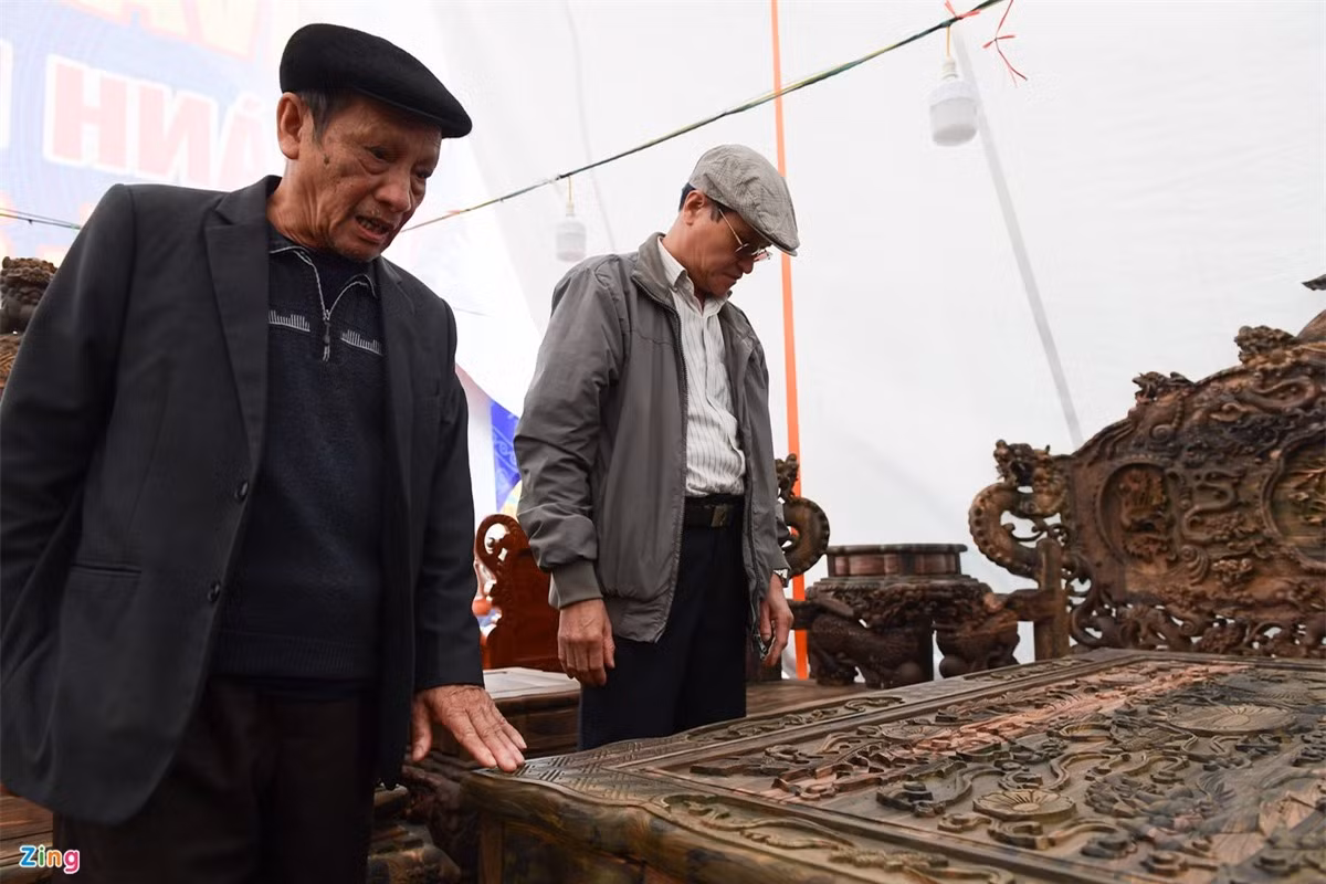 Tận mục bộ bàn ghế gỗ Nu Kháo gần 3 tỷ đồng ở Hà Nội ảnh 10
