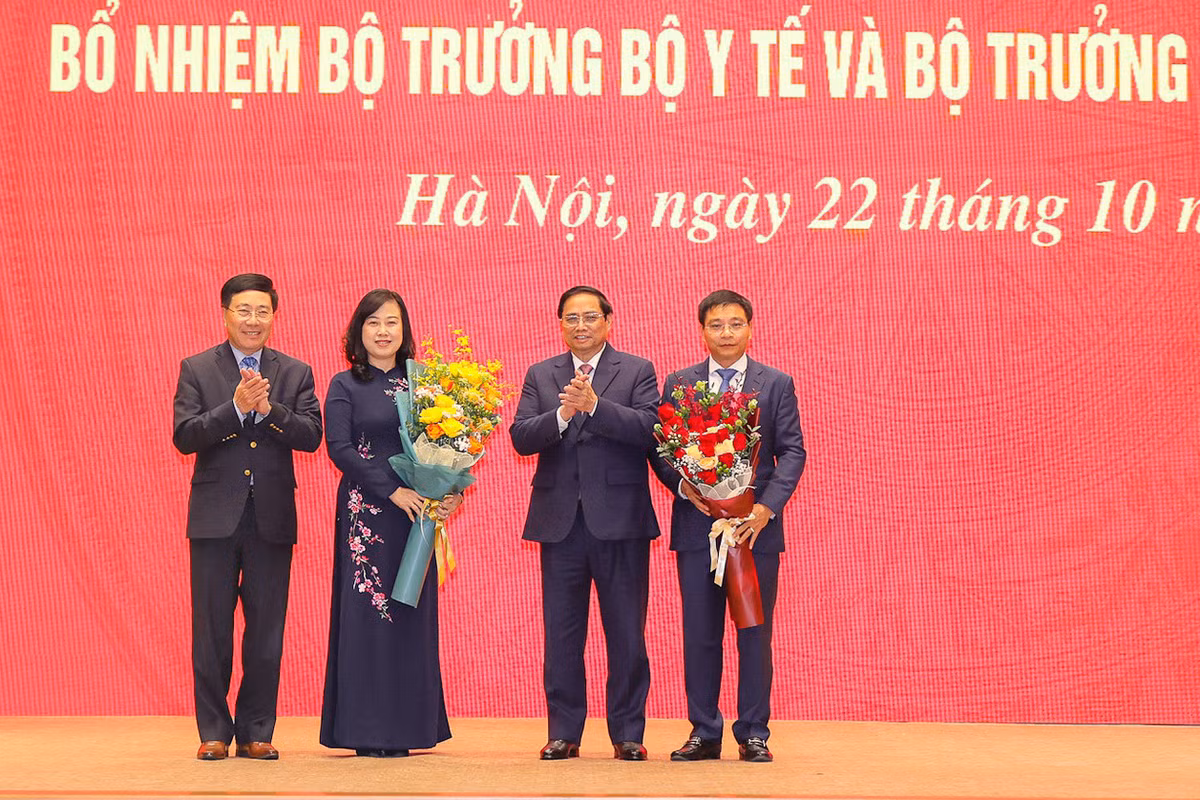 Thủ tướng kỳ vọng tân Bộ trưởng Giao thông Vận tải, Y tế Thu tuong ky vong tan Bo truong Giao thong Van tai, Y te