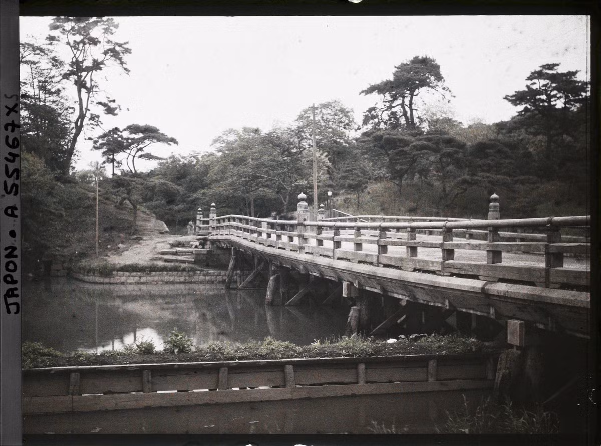Cầu Benkey ở Asakasa.